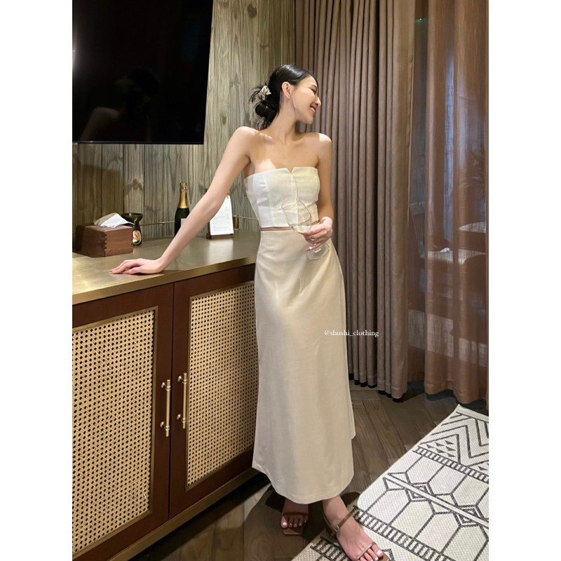 Mango Skirts - Simple No Wrinkle Skirts (genuine photo)